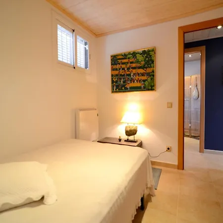Apartment Rocamaura Ii 6-3